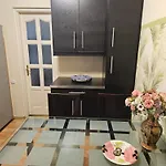 Cozy Apartment And Rooms Near Kalvin Square