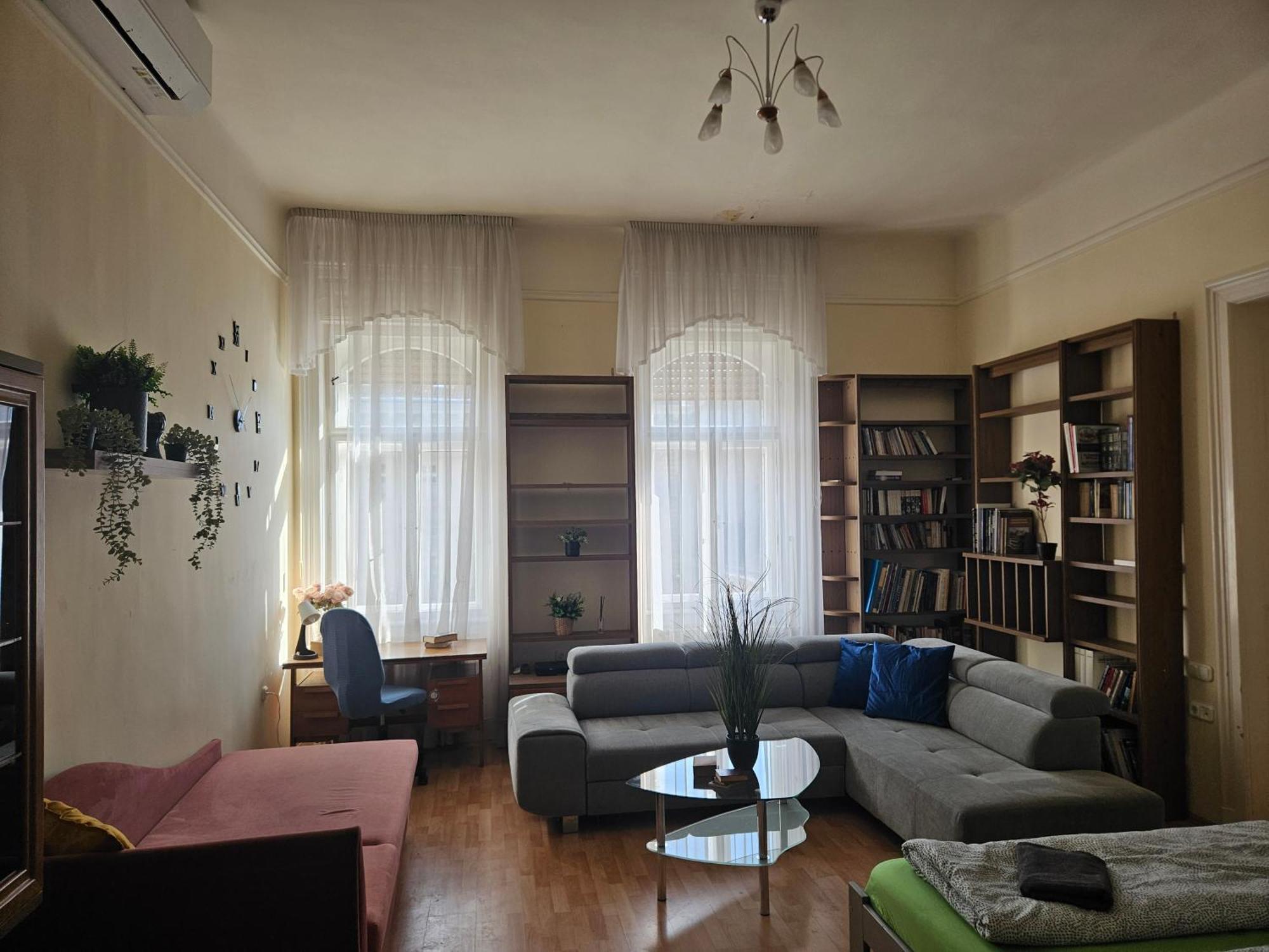 Apartamento Cozy And Near Kalvin Square *