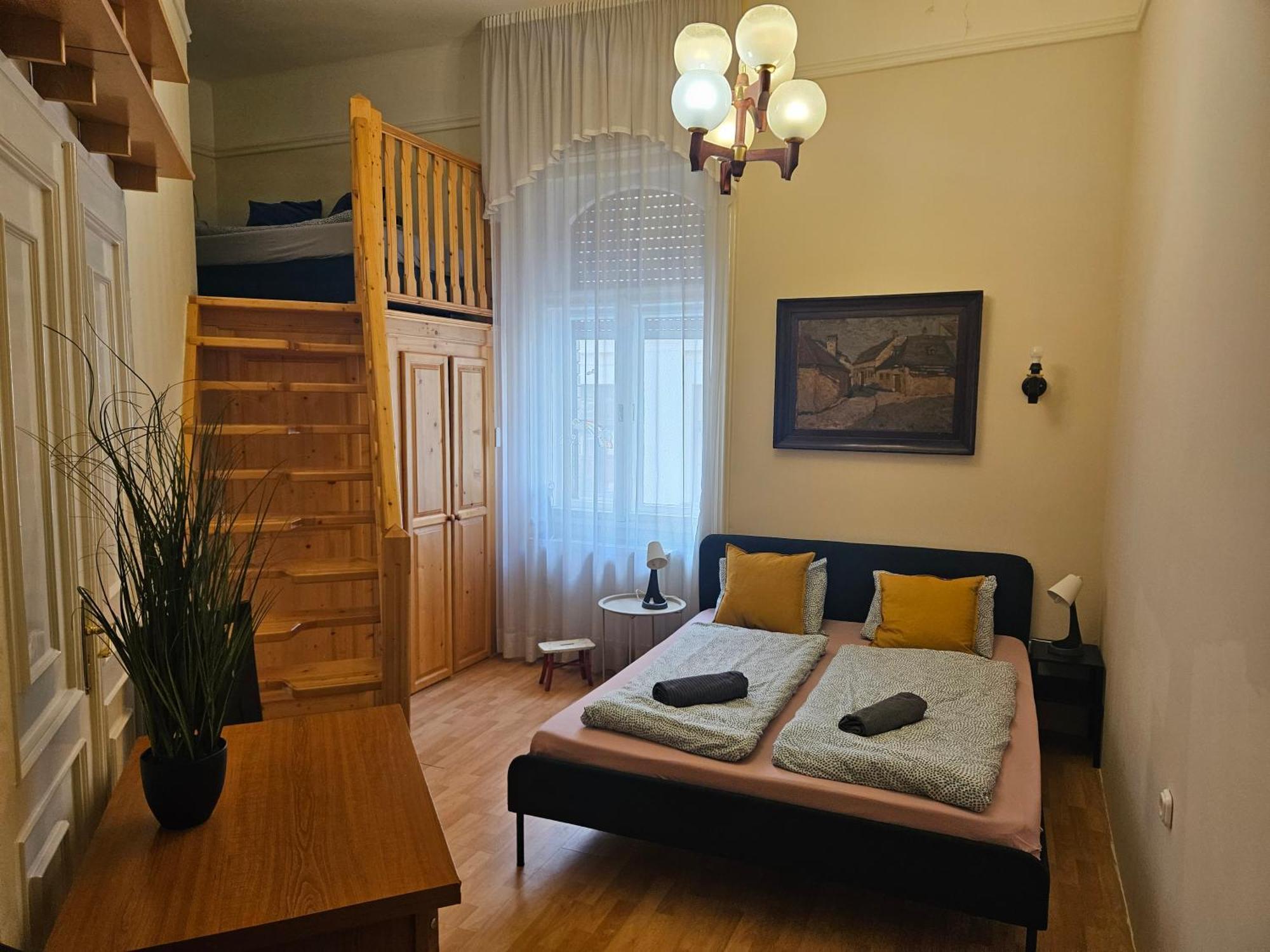 Cozy And Near Kalvin Square Lejlighed *