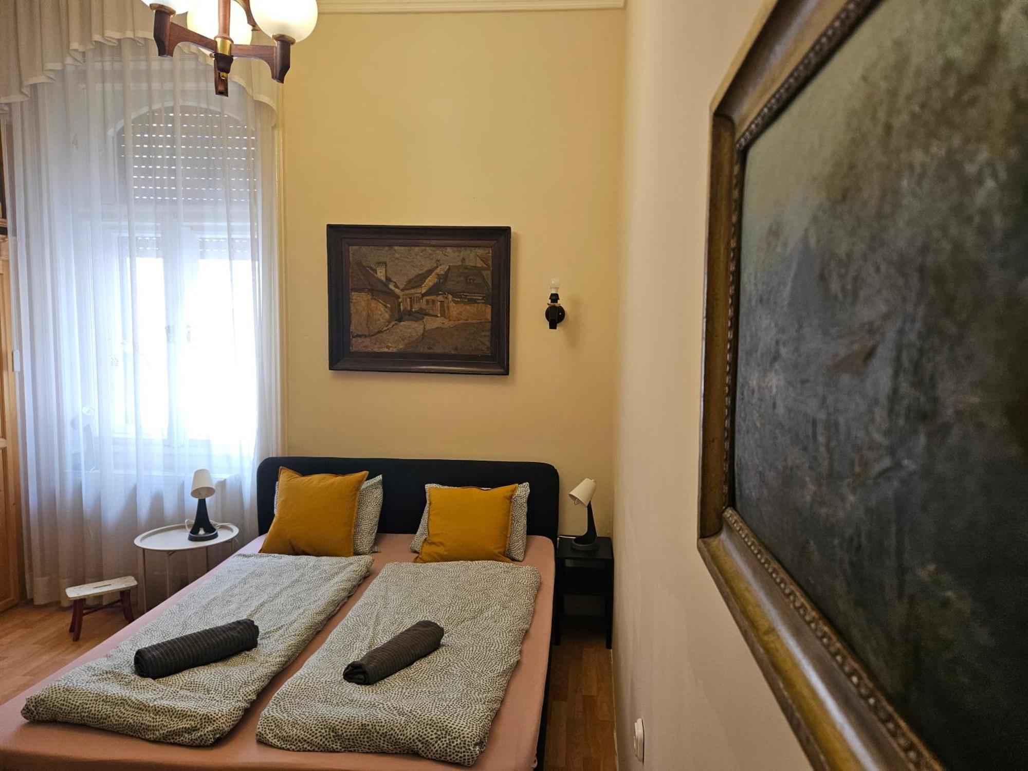 Cozy And Near Kalvin Square Lejlighed Budapest